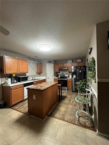 3335 WILITON Way, High Point, NC 27260