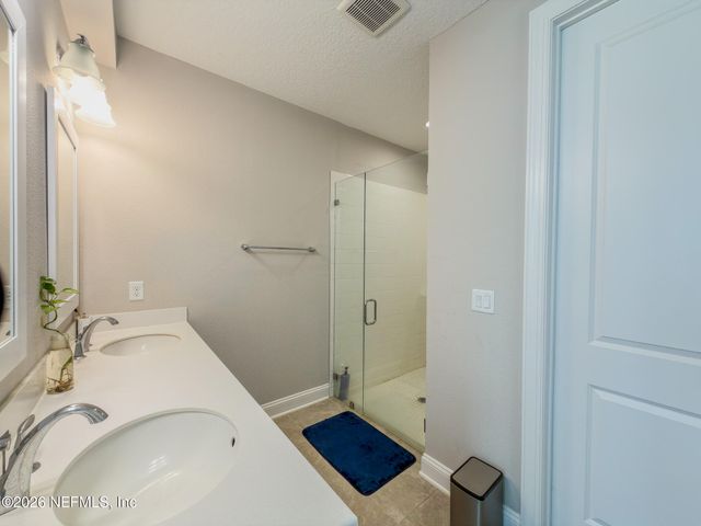 11368 NEWTONIAN Boulevard, Jacksonville, FL 32256