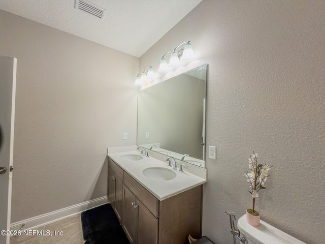 11368 NEWTONIAN Boulevard, Jacksonville, FL 32256