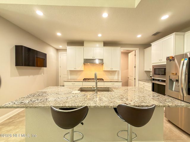 11368 NEWTONIAN Boulevard, Jacksonville, FL 32256