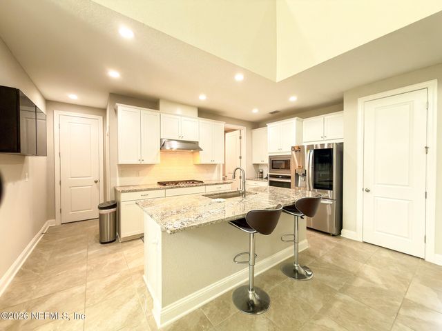 11368 NEWTONIAN Boulevard, Jacksonville, FL 32256