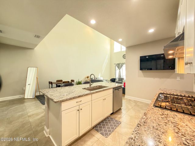 11368 NEWTONIAN Boulevard, Jacksonville, FL 32256