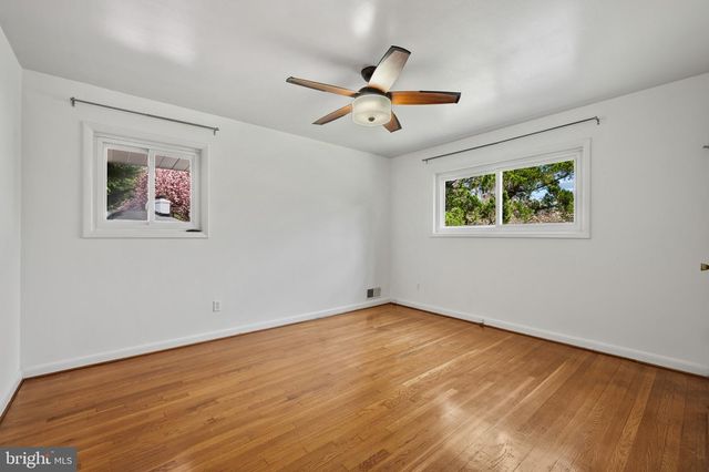6523 KERNS RD, Falls Church, VA 22044