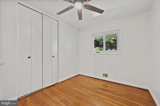 6523 KERNS RD, Falls Church, VA 22044