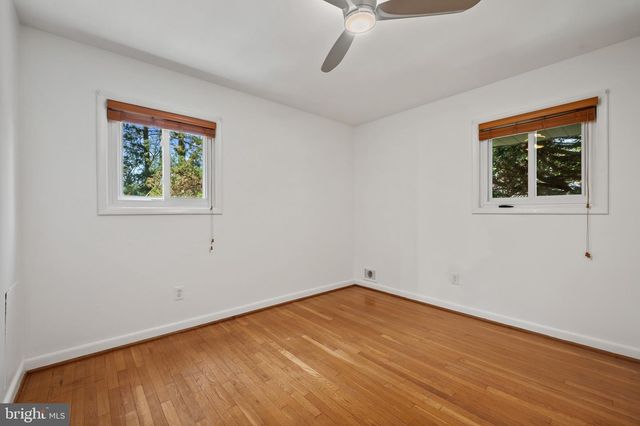 6523 KERNS RD, Falls Church, VA 22044