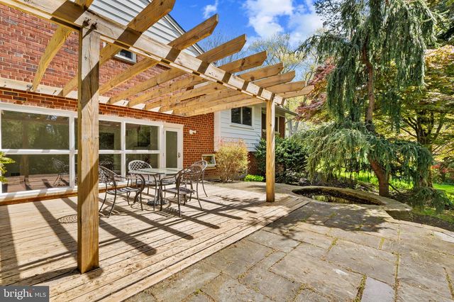 6523 KERNS RD, Falls Church, VA 22044