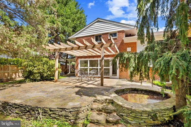 6523 KERNS RD, Falls Church, VA 22044