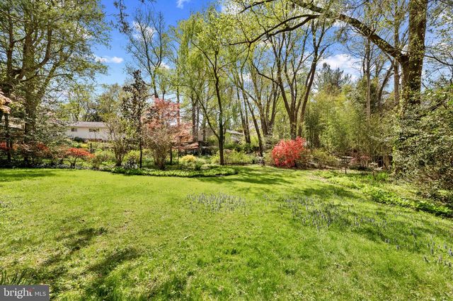 6523 KERNS RD, Falls Church, VA 22044