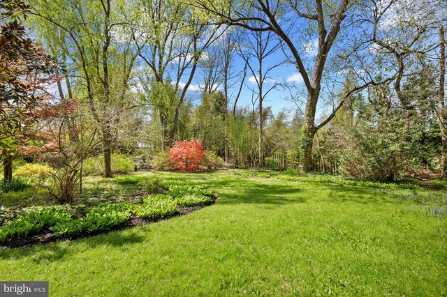 6523 KERNS RD, Falls Church, VA 22044