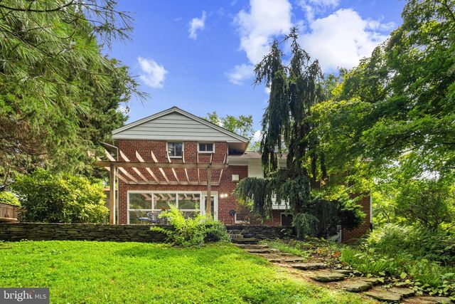 6523 KERNS RD, Falls Church, VA 22044