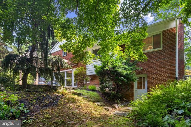 6523 KERNS RD, Falls Church, VA 22044