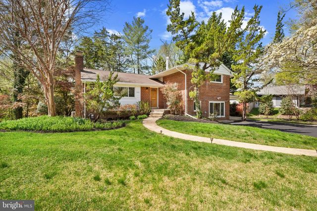 6523 KERNS RD, Falls Church, VA 22044
