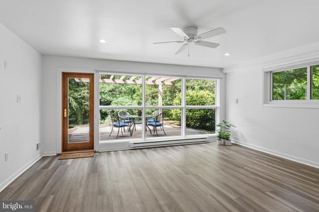 6523 KERNS RD, Falls Church, VA 22044