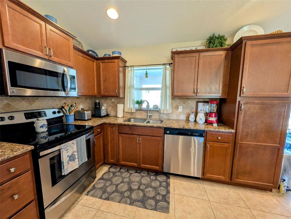 Image 11 of property listing at 3262 TOWN TERRACE, North Port, FL 34286