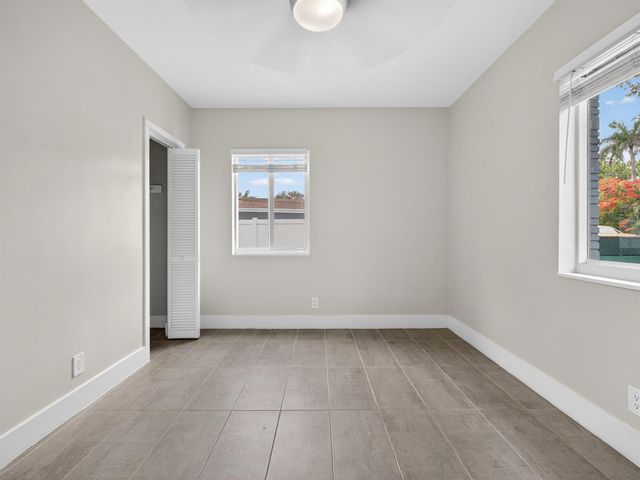 128 SW 22nd Terrace, Fort Lauderdale, FL 33312