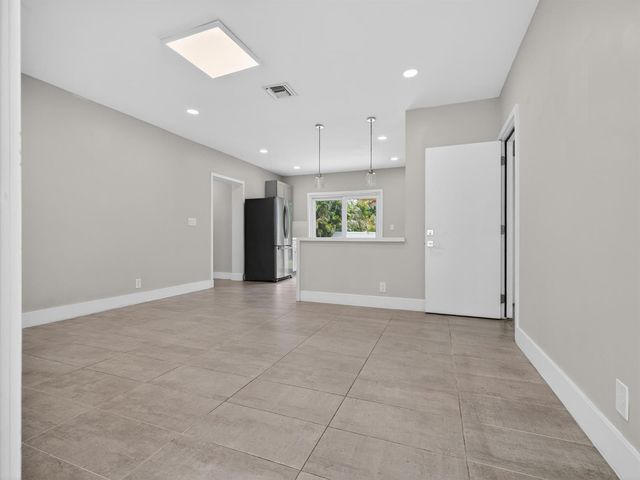 128 SW 22nd Terrace, Fort Lauderdale, FL 33312