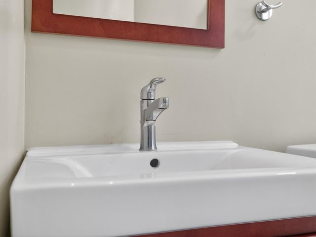 128 SW 22nd Terrace, Fort Lauderdale, FL 33312