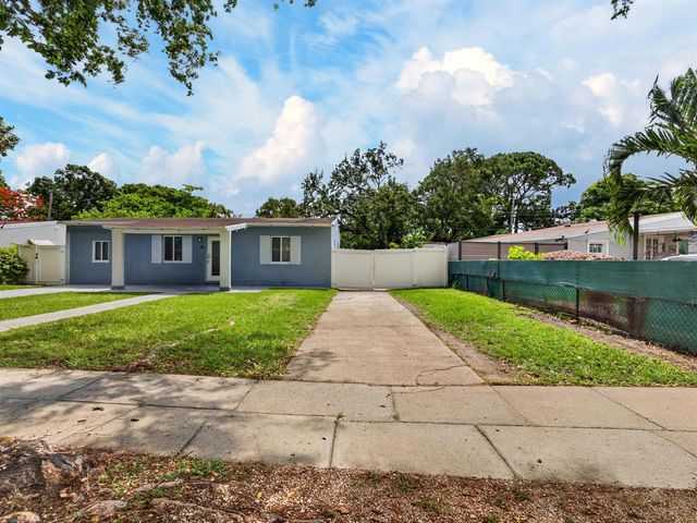 128 SW 22nd Terrace, Fort Lauderdale, FL 33312