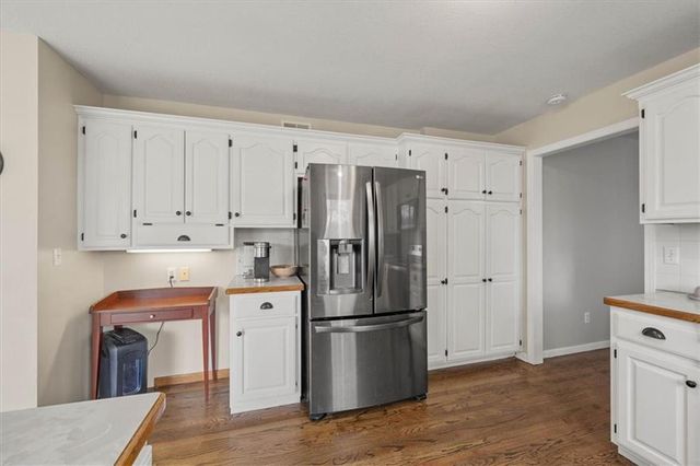 607 Horseshoe Drive, Pleasant Hill, MO 64080
