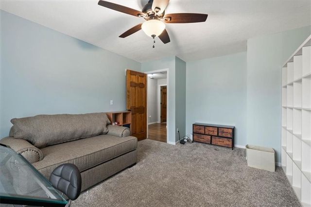 607 Horseshoe Drive, Pleasant Hill, MO 64080