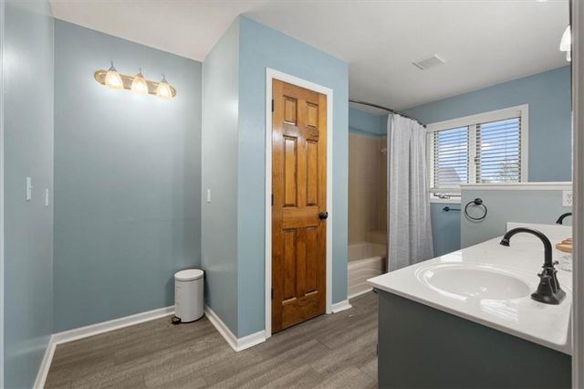 607 Horseshoe Drive, Pleasant Hill, MO 64080