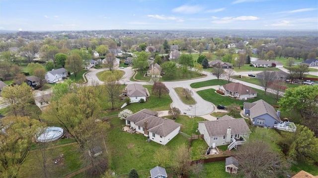 607 Horseshoe Drive, Pleasant Hill, MO 64080