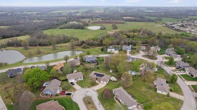 607 Horseshoe Drive, Pleasant Hill, MO 64080