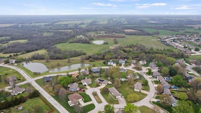 607 Horseshoe Drive, Pleasant Hill, MO 64080