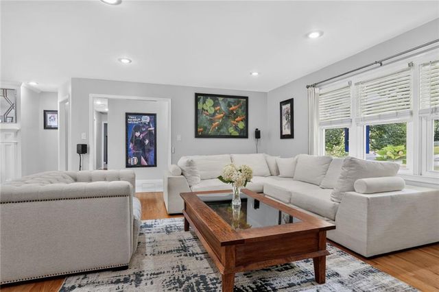 2400 W 103RD Street, Leawood, KS 66206