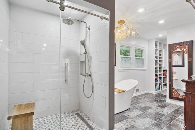 2400 W 103RD Street, Leawood, KS 66206