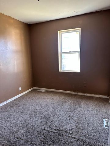 1524 Euclid Street, Lincoln Park, MI 48146