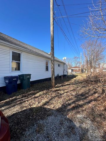 1524 Euclid Street, Lincoln Park, MI 48146