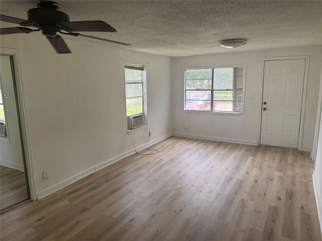 601 N Franklin Street, Cleveland, TX 77575