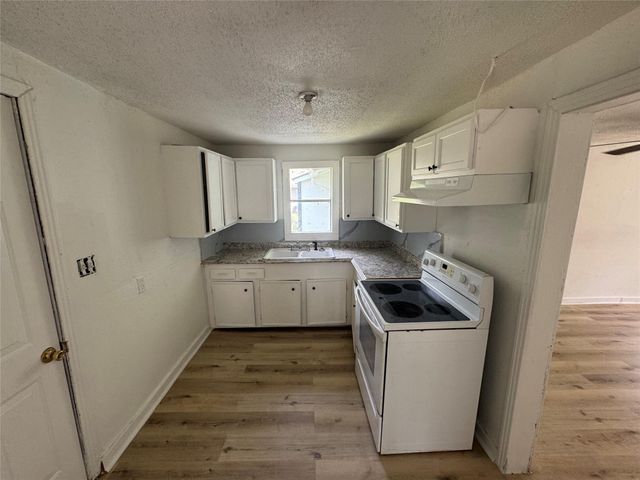 601 N Franklin Street, Cleveland, TX 77575