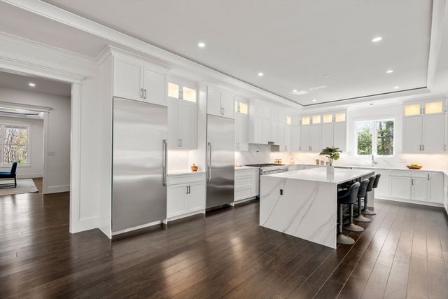 51 Plympton Rd, Sudbury, MA 01776