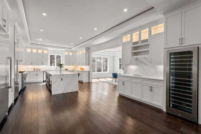 51 Plympton Rd, Sudbury, MA 01776