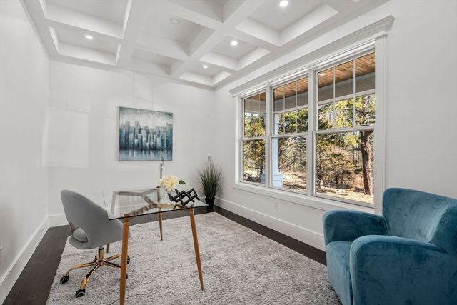 51 Plympton Rd, Sudbury, MA 01776