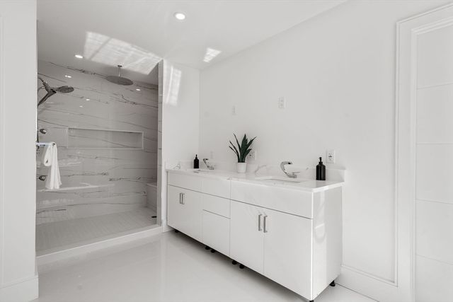 51 Plympton Rd, Sudbury, MA 01776