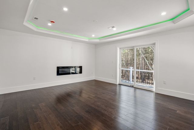 51 Plympton Rd, Sudbury, MA 01776