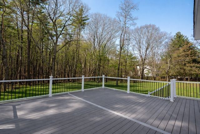 51 Plympton Rd, Sudbury, MA 01776