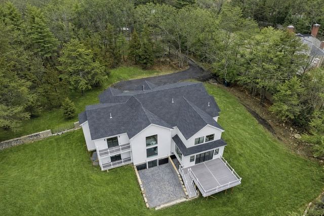 51 Plympton Rd, Sudbury, MA 01776