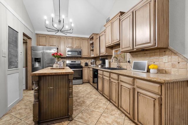 3700 Verlaine Drive, Carrollton, TX 75007