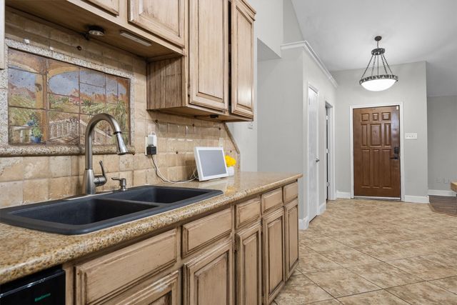 3700 Verlaine Drive, Carrollton, TX 75007