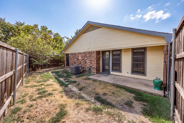 3700 Verlaine Drive, Carrollton, TX 75007