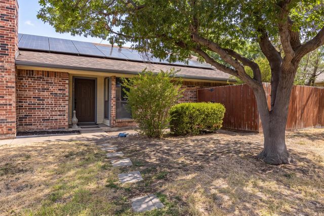 3700 Verlaine Drive, Carrollton, TX 75007