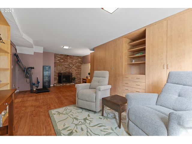 909 Se 96TH Ave, Vancouver, WA 98664