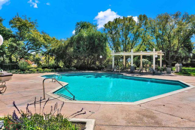 753 Concerto Gln, Escondido, CA 92025