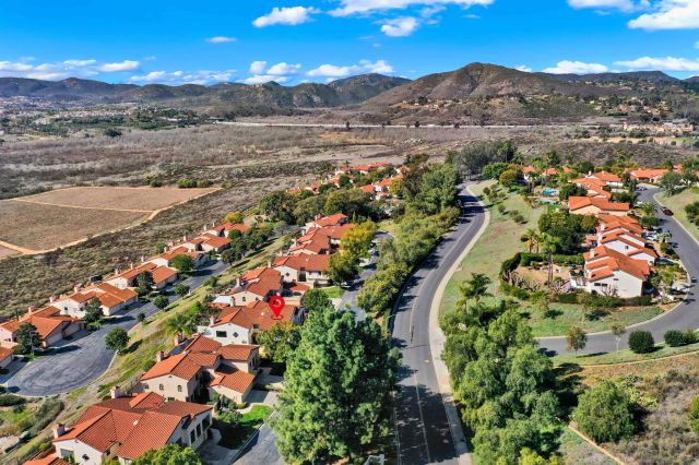 753 Concerto Gln, Escondido, CA 92025