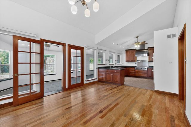 26 Juniper Hill Loop, Cedar Crest, NM 87008