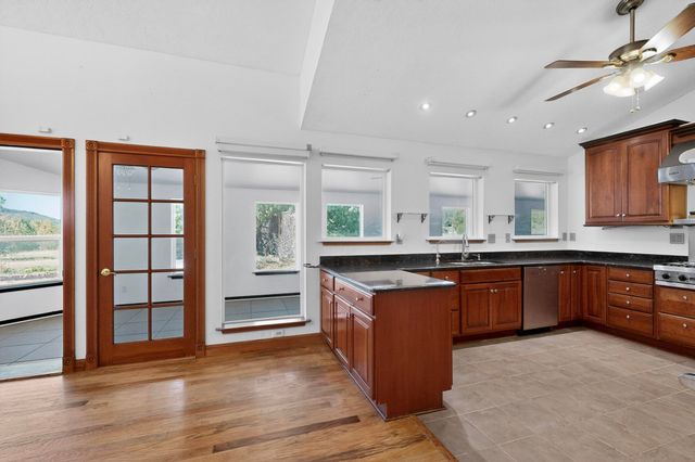 26 Juniper Hill Loop, Cedar Crest, NM 87008